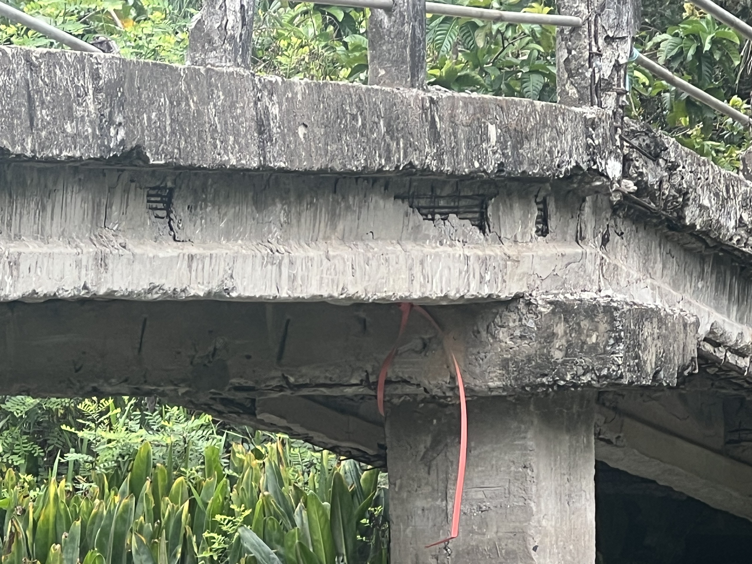 Dầm cầu xuống cấp